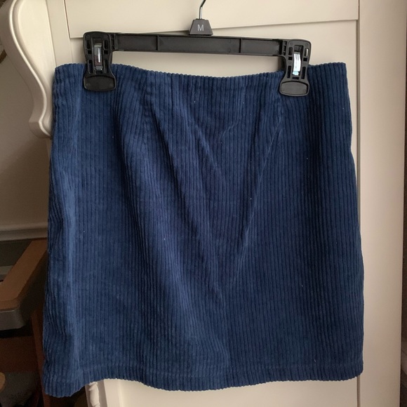 PacSun Corduroy Skirt - Picture 2 of 3